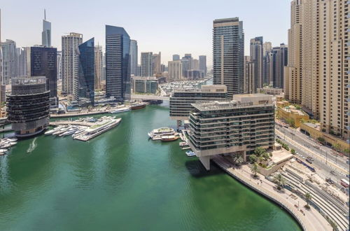 Photo 9 - Marina Views! Beautiful 1BR in Dubai Marina