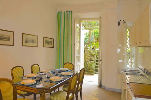 Photo 22 - Rome With a Garden Delightful 1 Bedroom Apartment With Private Garden in Historic Trastevere