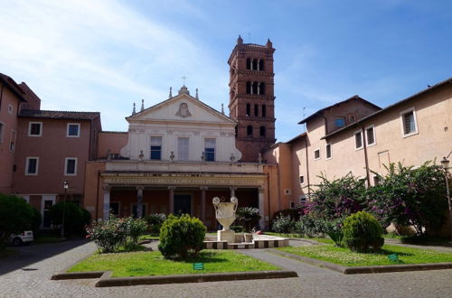 Photo 24 - Rome With a Garden Delightful 1 Bedroom Apartment With Private Garden in Historic Trastevere