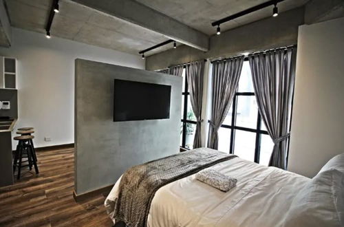 Photo 3 - Virrey Condos By Velvet Luxury