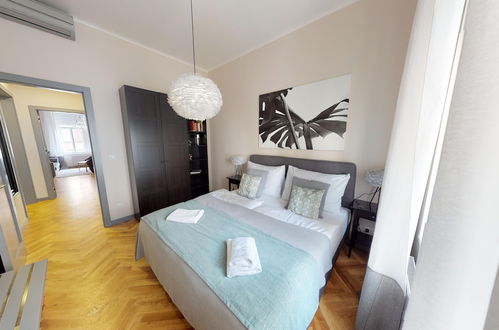 Foto 6 - EMPIRENT Garden Suites