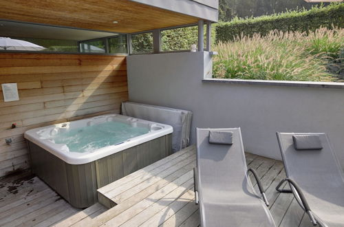 Photo 28 - Attractive Holiday Home in Spa With Swimming Pool