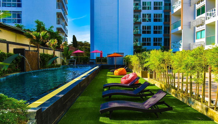 Foto 1 - Water Park Condominium by Able Estate