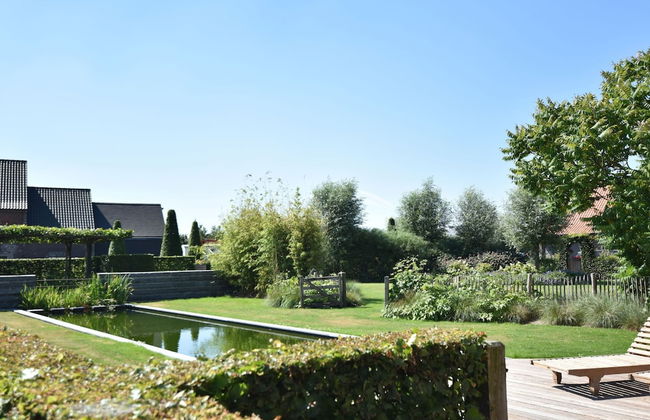 Tasteful Mansion in Lichtervelde with Hot Tub - Photo 22