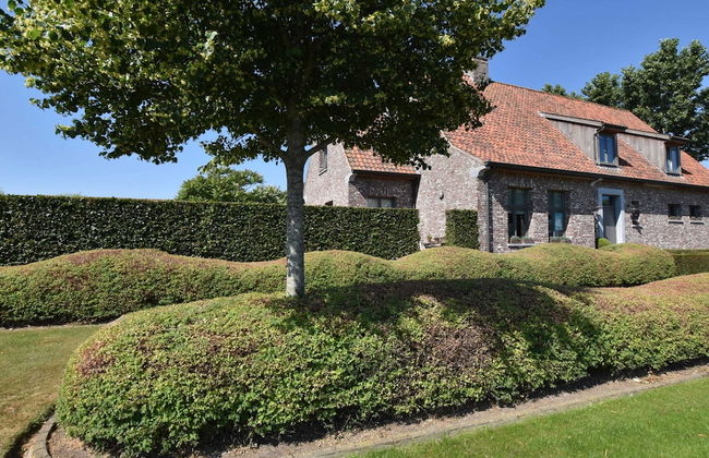 Tasteful Mansion in Lichtervelde with Hot Tub - Photo 40