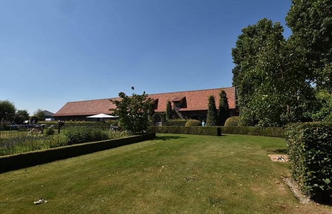 Tasteful Mansion in Lichtervelde with Hot Tub - Photo 32
