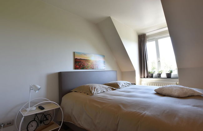 Tasteful Mansion in Lichtervelde with Hot Tub - Photo 6