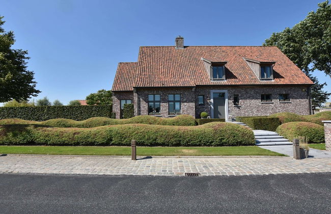 Tasteful Mansion in Lichtervelde with Hot Tub - Photo 36