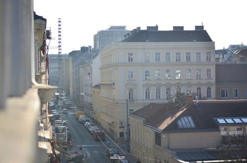 Photo 21 - GoVienna Quellenstrasse Apartment