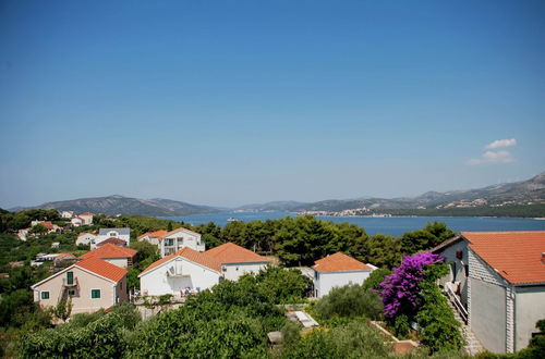 Photo 29 - Sea-view Apartment in Okrug Donji With Balcony