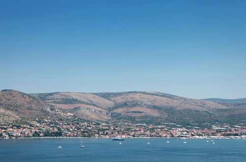 Photo 28 - Sea-view Apartment in Okrug Donji With Balcony