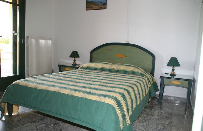 Stratos Villas - Photo 3