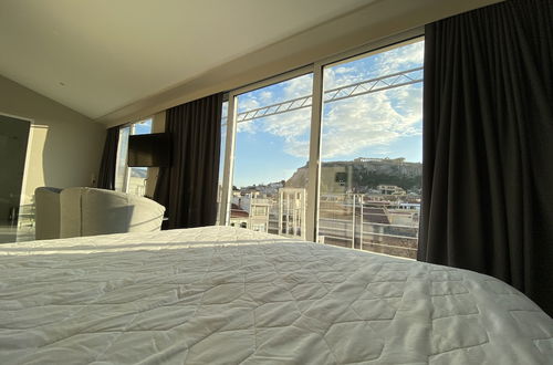 Foto 12 - 24K Athena Suites