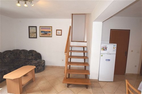 Photo 9 - Apartment in Holiday Home With Private Pool, Garden With Grill, Airco and Wifi