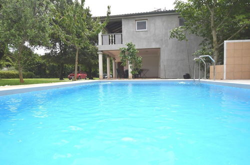 Foto 17 - Apartment in Holiday Home With Private Pool