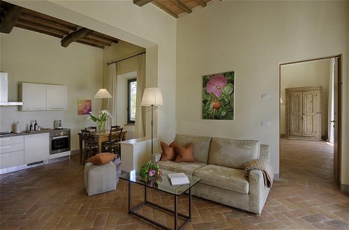 Photo 10 - Luxury Chianti in La Rosa in Panzano Chianti