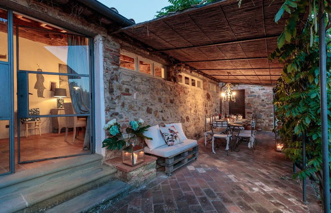 Villa Il Tinaio in Capannori - Photo 18