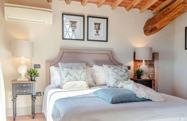 Villa Il Tinaio in Capannori - Photo 33