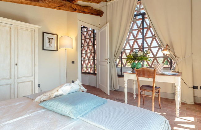 Villa Il Tinaio in Capannori - Photo 34