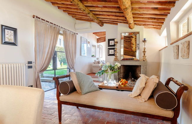 Villa Il Tinaio in Capannori - Photo 53