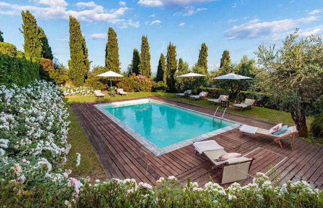 Villa Il Tinaio in Capannori - Photo 1