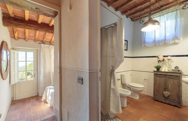 Villa Il Tinaio in Capannori - Photo 67