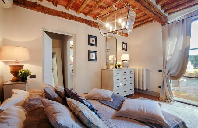 Villa Il Tinaio in Capannori - Photo 36