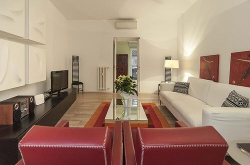 Photo 10 - In Rome at Spanish Steps Classy Apartment With Modern Design in an Historic Palazzo