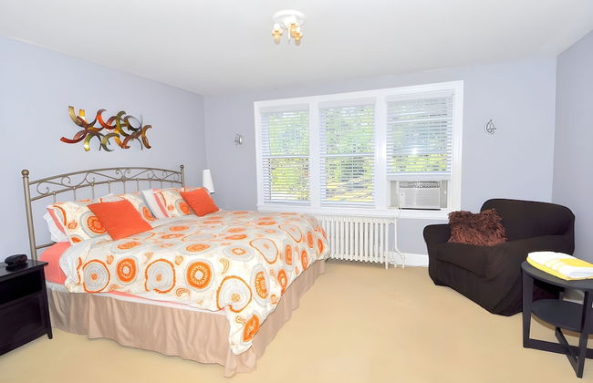 Aunt Beas Bungalow - Right in Town! - Foto 2