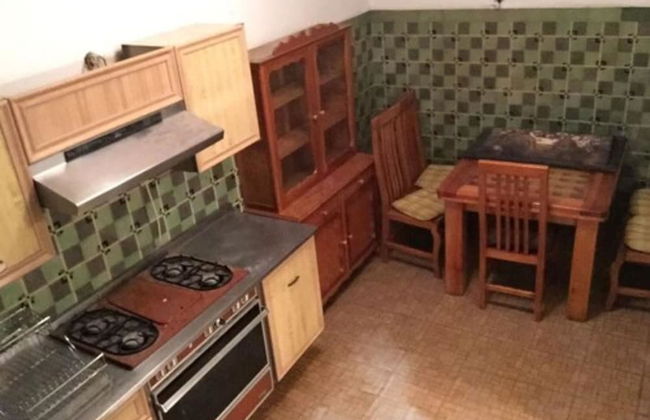 2 Bedroom House - Photo 14