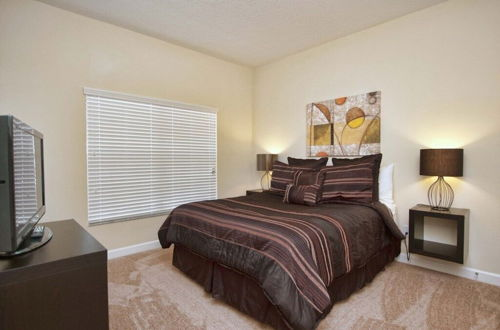 Photo 2 - Townhome W/splashpool In Paradise Palms 3080pp 4 Bedroom Townhouse by RedAwning