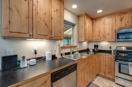 Photo 4 - Mt Baker Lodging Cabin 52 - Sleeps 6