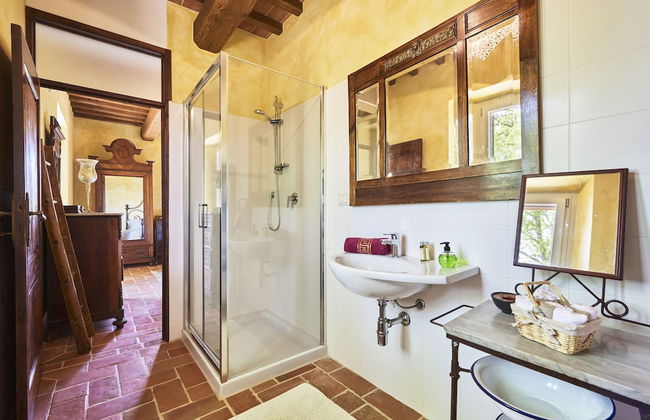 Villa With Panoramic Views - Photo 8