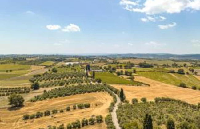 Villa With Panoramic Views - Photo 25