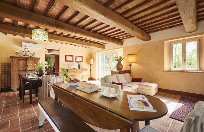 Villa With Panoramic Views - Photo 6