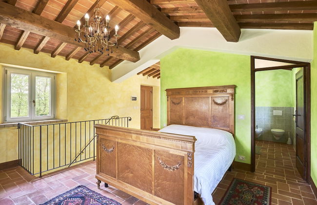 Villa With Panoramic Views - Photo 4