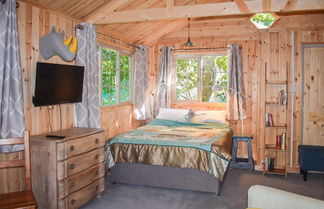 Photo 3 - Rustic Cabin Getaway in Brighton