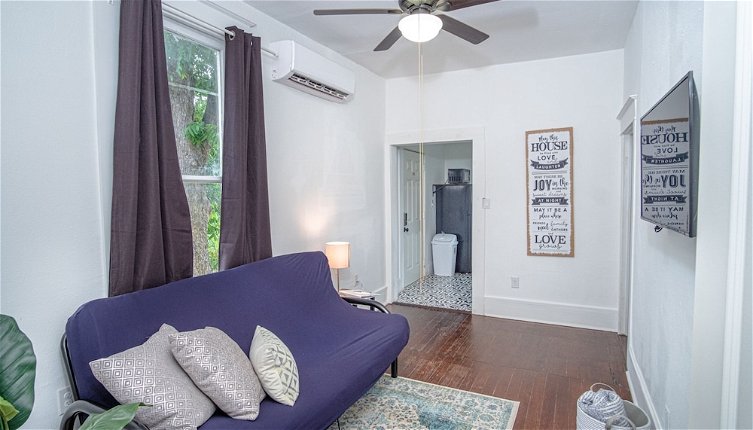Photo 1 - Embrace Tranquility 1br/1ba Near Downtown