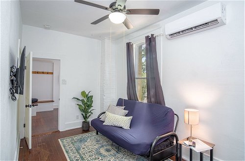 Photo 6 - Embrace Tranquility 1br/1ba Near Downtown