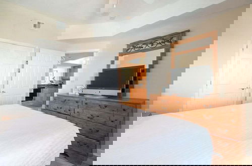 Photo 16 - Legacy Towers I