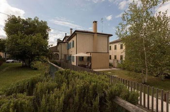 Photo 27 - Modern Accommodation, Just Renovated, Private Garden, Wifi, Near Treviso