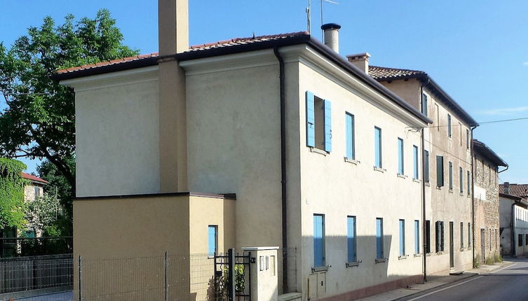 Foto 1 - Modern Accommodation, Just Renovated, Private Garden, Wifi, Near Treviso