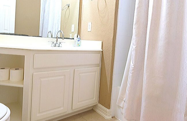 6Bdrm 4.5Bath 8Beds - HOME BIG AS TEXAS - Foto 25