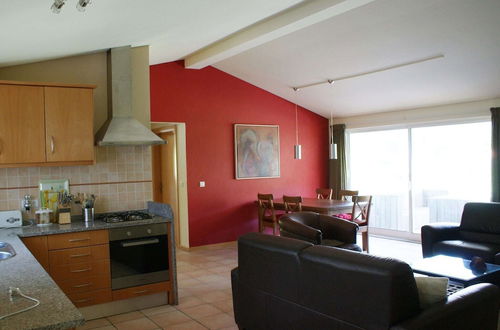 Foto 6 - Spacious Holiday Home on Estate Near Covas