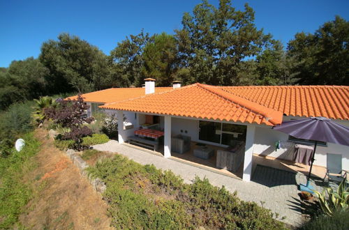 Photo 18 - Spacious Holiday Home on Estate Near Covas