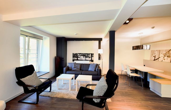 Apartment in Former Coach House - Foto 12
