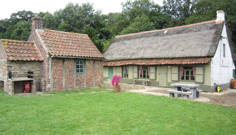 Foto 1 - Authentic Farm House With Trampoline