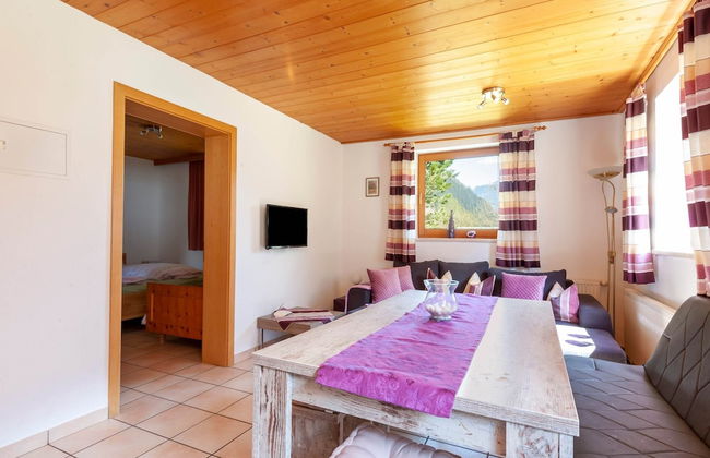 Apartment in Mayrhofen With Terrace - Photo 12