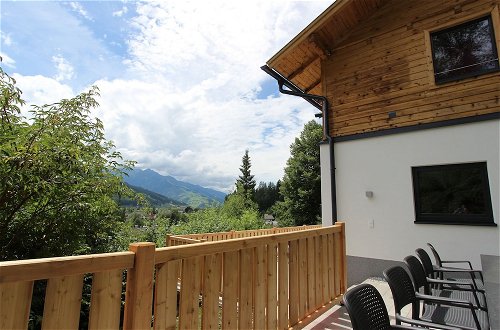 Foto 14 - Renovated Holiday Home near Zell am See with Enclosed Garden
