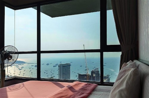 Photo 26 - Pattaya Central Sea View Pool Suite